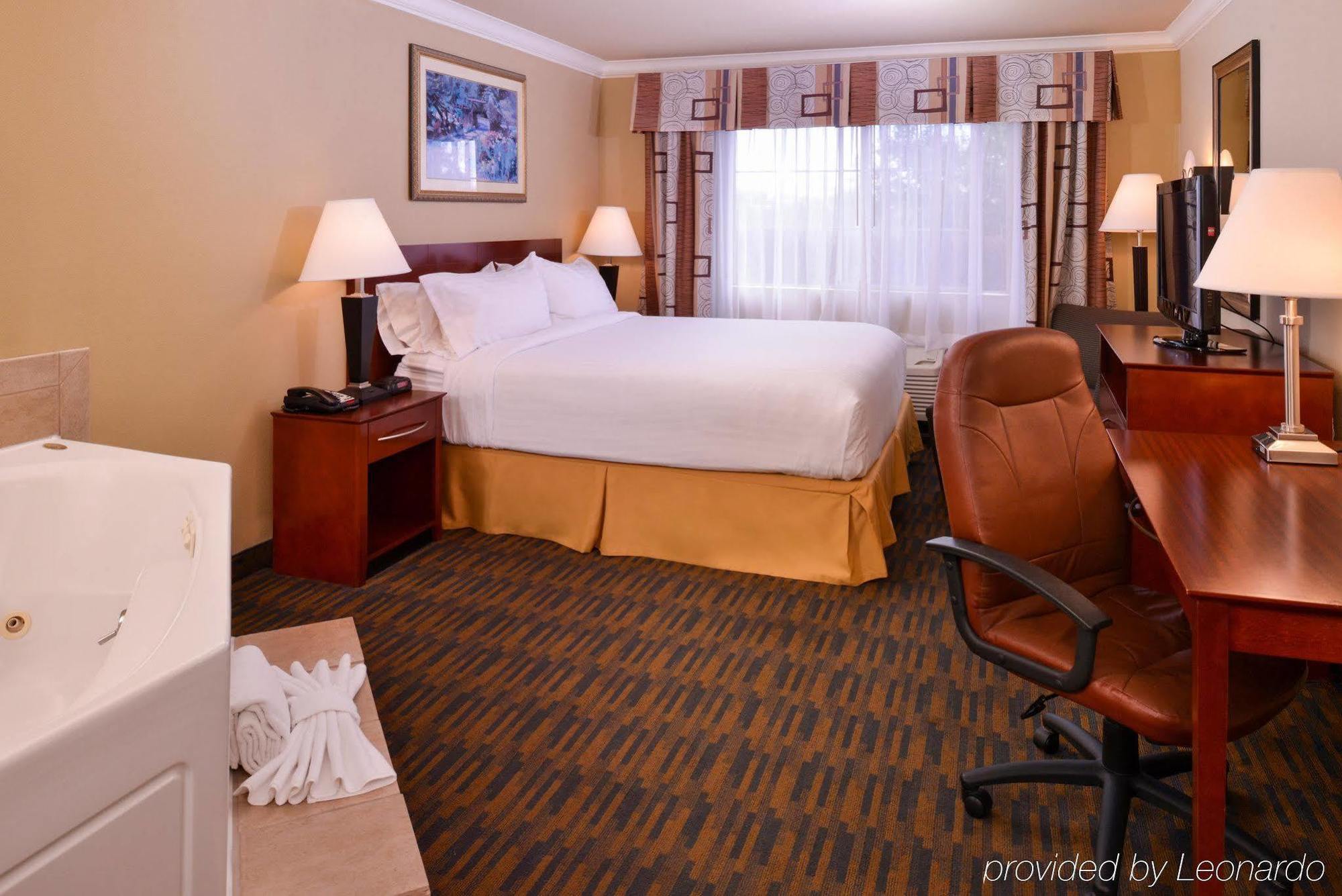 Holiday Inn Express & Suites Watsonville By Ihg Kültér fotó