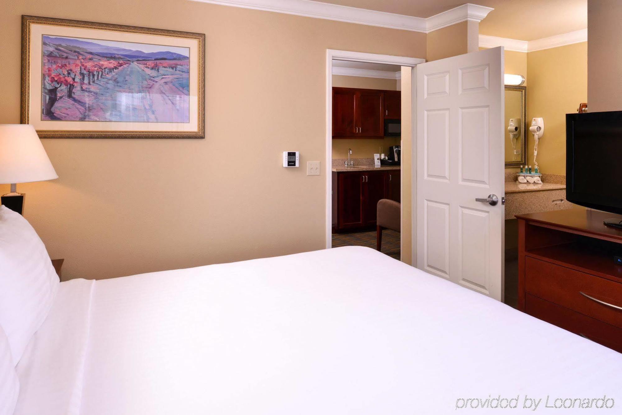 Holiday Inn Express & Suites Watsonville By Ihg Kültér fotó