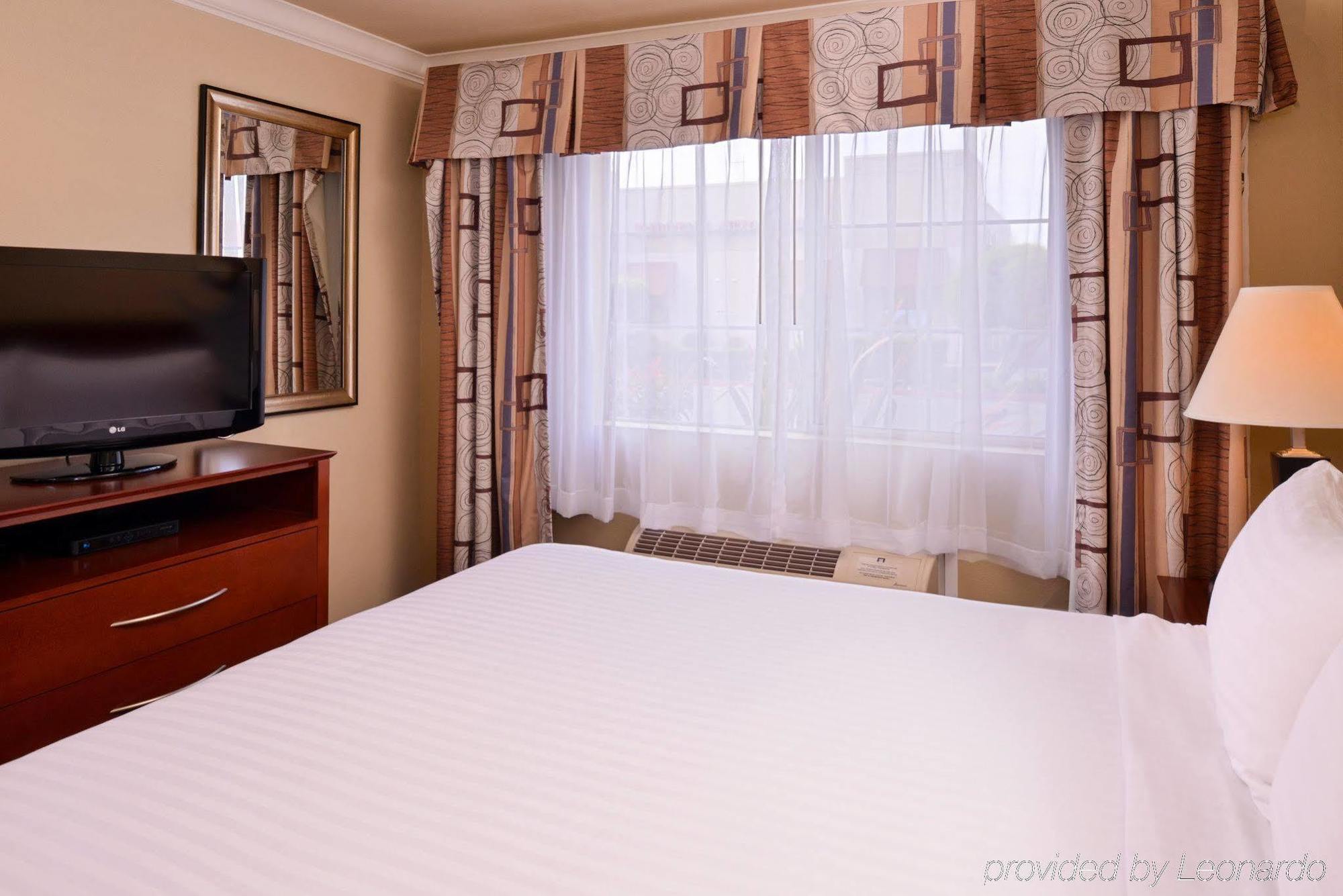 Holiday Inn Express & Suites Watsonville By Ihg Kültér fotó